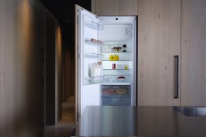 Oak Kitchen with build-in fridge