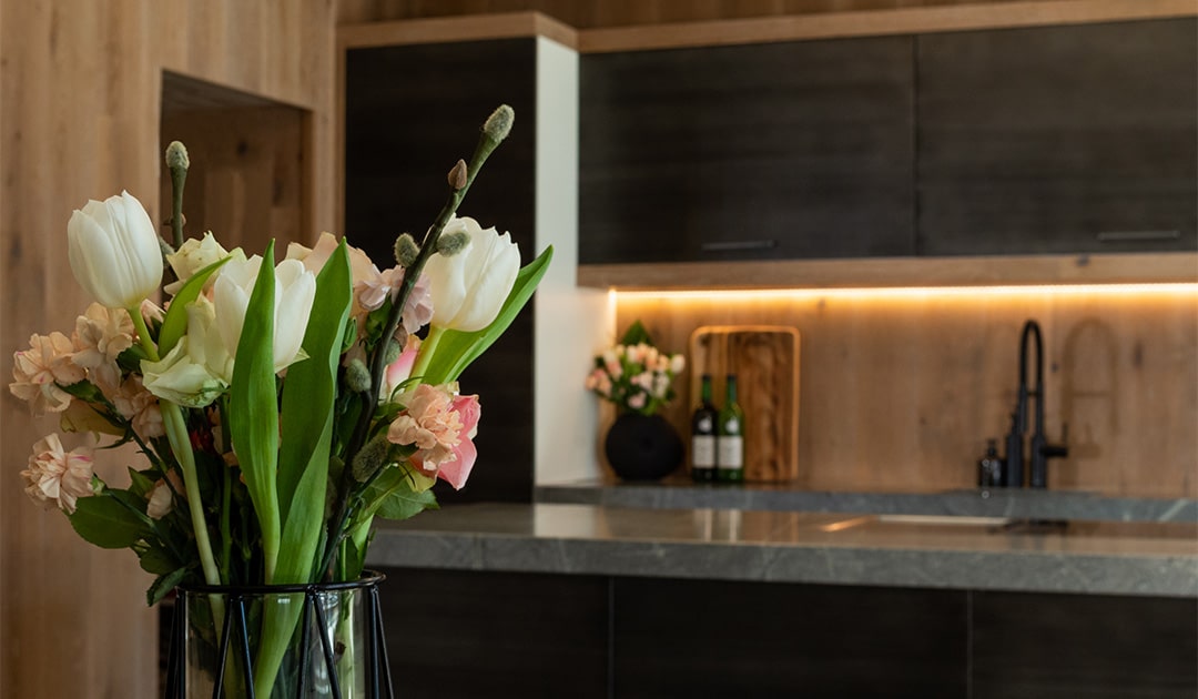 Kitchen steellook with oak