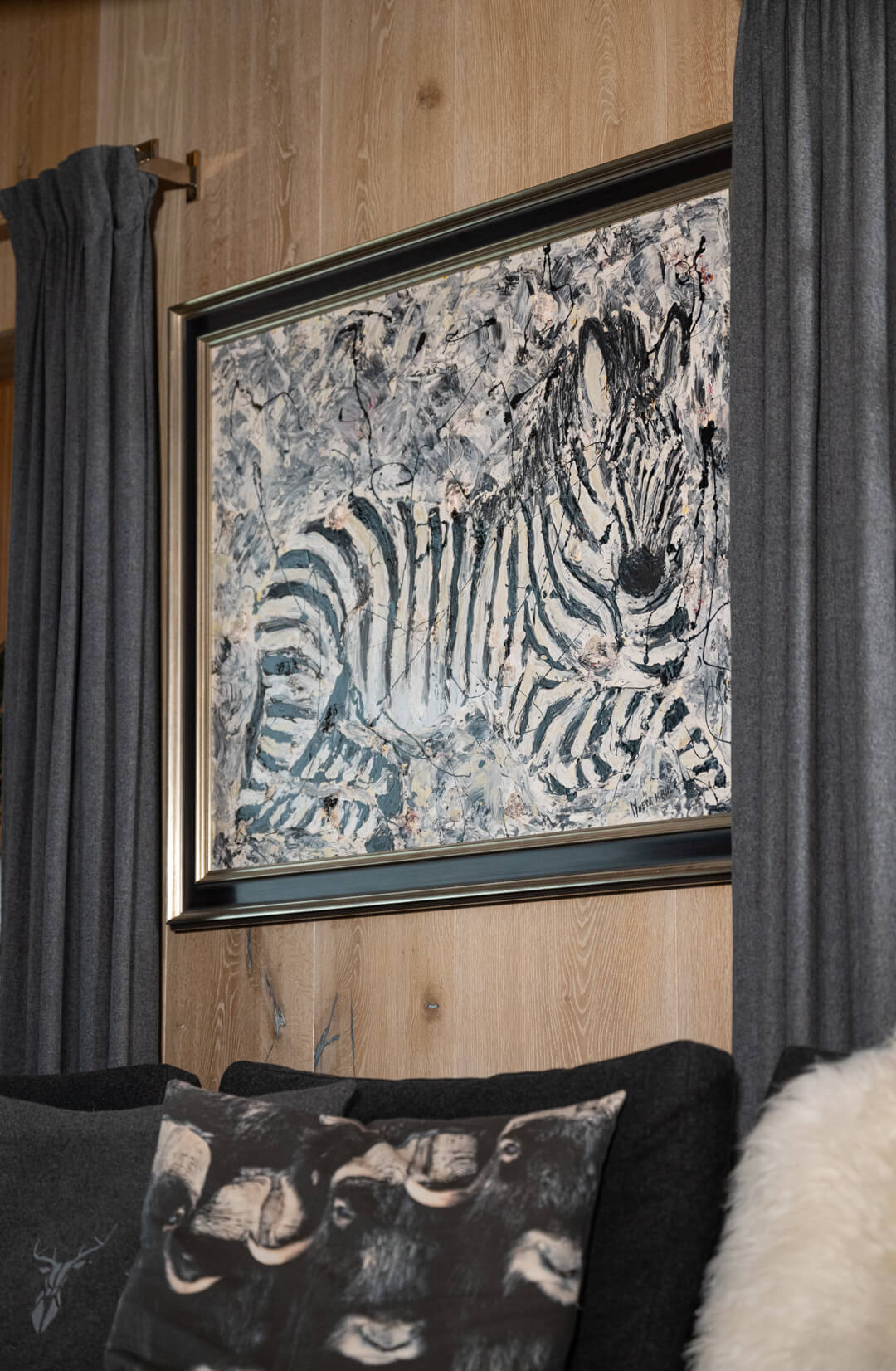 Art zebra oak wall