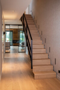 Floating staircase oak