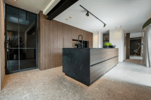 Dark oak kitchen