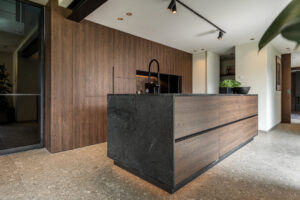 Dark oak kitchen
