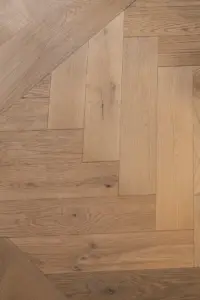 Herringbone oak flooring