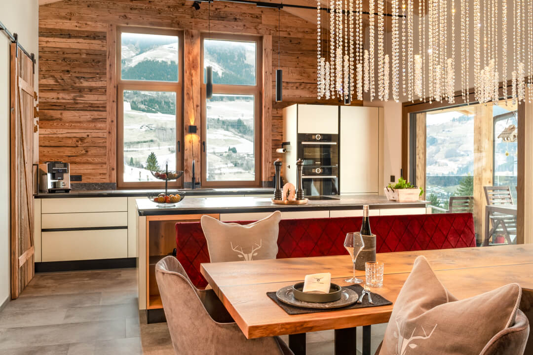 Chalet kitchen and dinner table